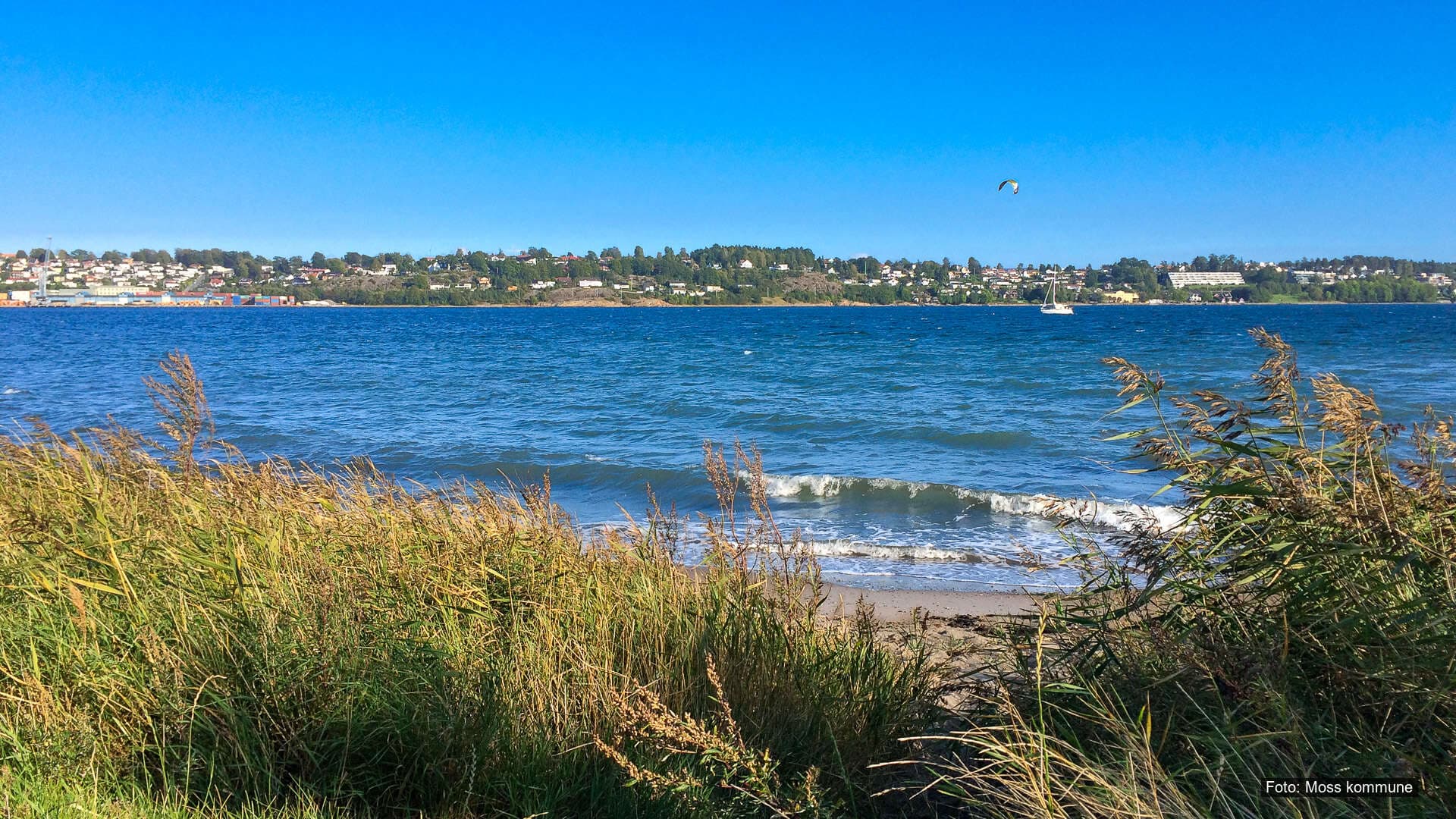 Kyststien_utsikt_mot_Moss_fra_Jeloy_MK_02918